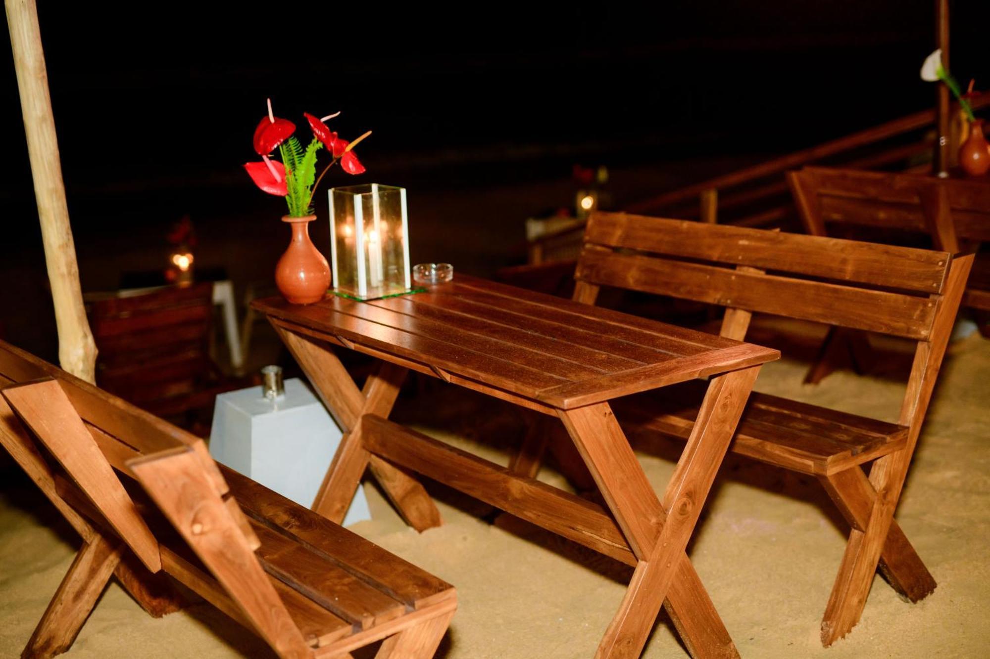 Royal Beach Hotel & Restaurant Hikkaduwa Exterior foto