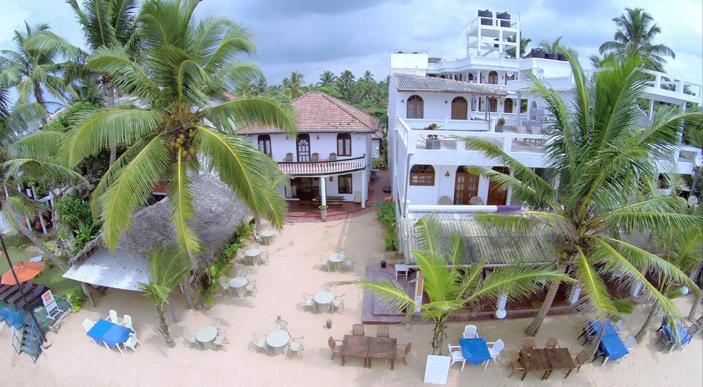 Royal Beach Hotel & Restaurant Hikkaduwa Exterior foto